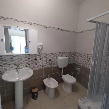 Maresila فندق مبيت وإفطار Amica